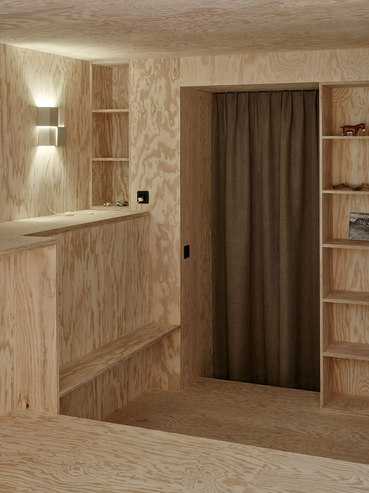 E18678 Alpa 0068 SCREEN